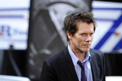 Por otro lado, Kevin Bacon se peleó con el peine