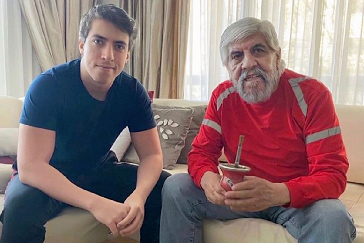 Por prevención de contagiarse de coronavirus, el jefe de los camioneros no asistió hoy a los tribunales de Lomas de Zamora, aunque envió a sus abogados y a su hijo Pablo