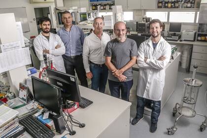 Por primera vez en el país, el Laboratorio de Hemoderivados logró producir la proteína que evita hemorragias; si el proyecto avanza , la Argentina podría convertirse en el tercer proveedor del mundo