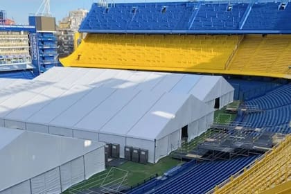 Por primera vez en la historia, los socios de Boca votaron a su presidente dentro del campo de juego de la Bombonera