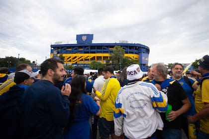Por primera vez en la historia, los socios de Boca votarán dentro del campo de juego de la Bombonera
