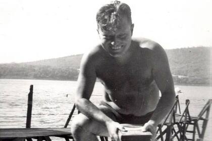 Por primera vez, se publica en castellano Rumbo al Mar Blanco, la novela que completa la trilogía que el escritor inglés inició con Bajo el volcán en 1940.