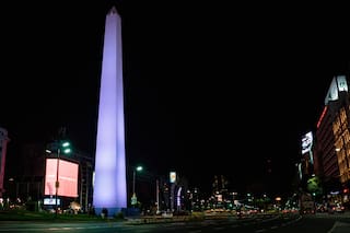 9 turistas muestran la noche porteña en un streaming de 12 horas