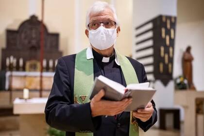 ¿Por qué alguien se uniría a una institución que prohíbe la vida familiar y exige el celibato?