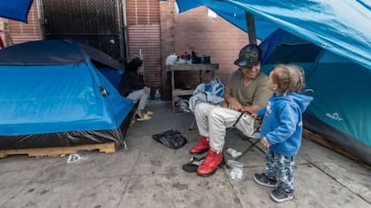 Por qué en EE.UU., el país más rico del mundo, hay casi 800.000 personas sin hogar.