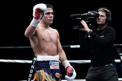 ¿Por qué no se anuncia la pelea de Brian Castaño con Teixeira?