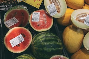 Por qué nunca se deben comprar frutas o verduras que están partidas por la mitad (Imagen ilustrativa)