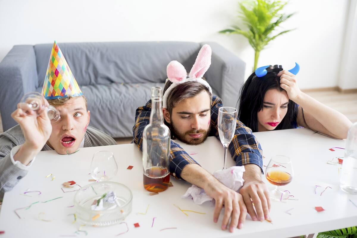 Por qué tenemos resaca si tomamos alcohol en exceso