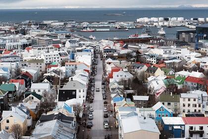 Por qué tener tanto dinero de pensiones se convirtió en un dolor de cabeza para Islandia