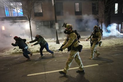 Por qué Trump eligió Minnesota para su mayor despliegue de agentes migratorios en EE.UU.