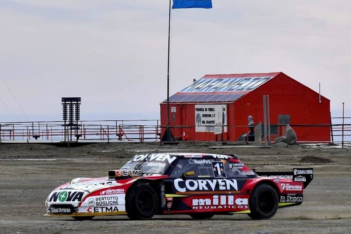 Por segunda vez en su historia la ACTC pisó la base Marambio para una actividad de su institución