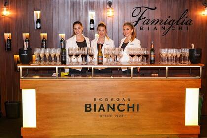 Por segundo año consecutivo, bodegas Bianchi se suma con sus vinos Famiglia Bianchi a esta megaproducción que se estrenó el sábado en Tecnópolis.