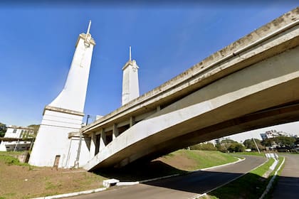 Por su avanzado deterioro y la falta de mantenimiento fue cerrado el puente que une Paso de los libre con Uruguayana