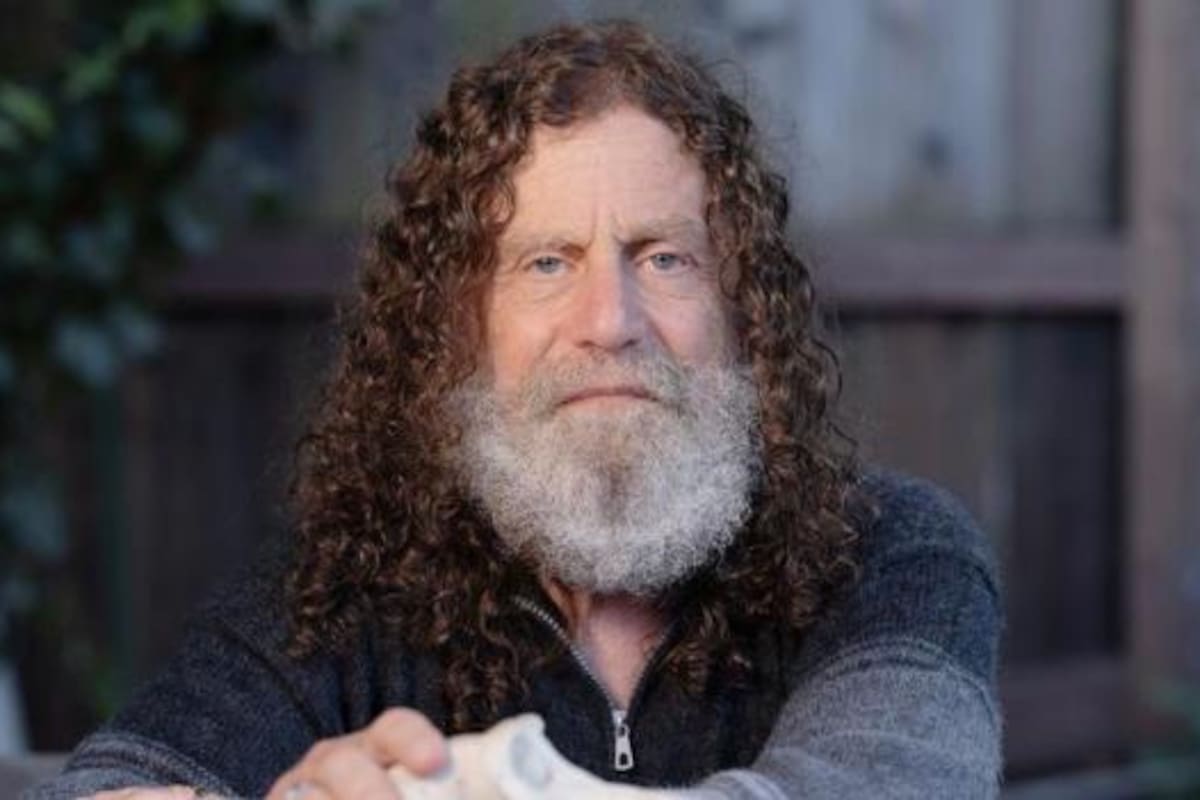 Por su trabajo, Sapolsky ha ganado varios premios y honores, entre ellos la prestigiosa beca MacArthur, también conocida como la "beca de los genios"