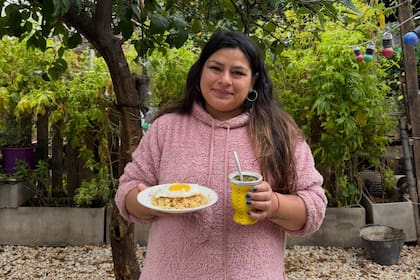 “Por suerte y con mucho esfuerzo, pude terminar mi casita en la parte de atrás del terreno de mis papás”