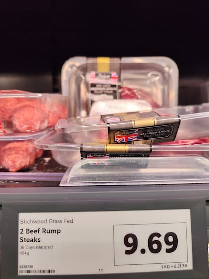 Por supuesto, en carnes es más barata la Argentina.