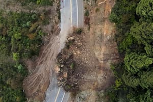 El recorrido de los Siete Lagos quedó interrumpido en plenas vacaciones de invierno