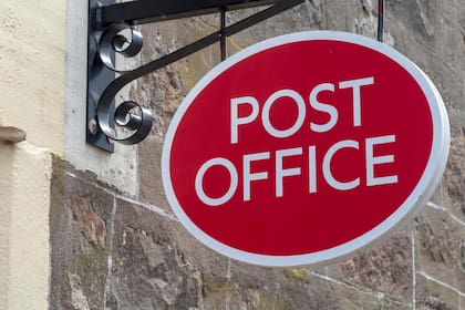 Por un software contable defectuoso fueron encarceladas más de 700 personas que estaban a cargo de estafetas del Correo inglés a principios de siglo; ahora les ofrecen 600.000 libras de indemnización