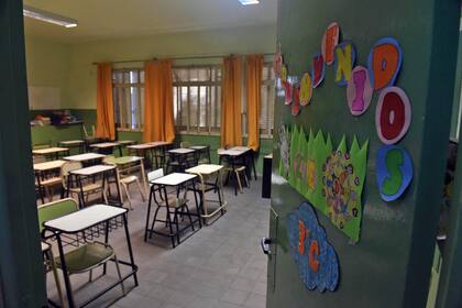 Por una "bomba"de cloro alumnos y docentes tuvieron que recibir asistencia médica en un colegio de La Plata