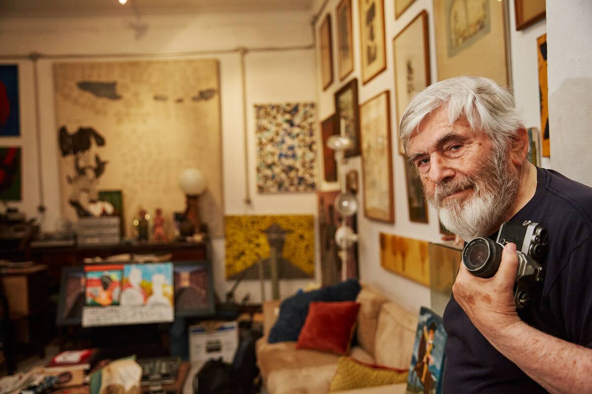 Por una nota de LA NACION, el director del Archivo General de la Nación se enteró de que Pedro Roth había decidido donar parte de su legado a la institución; el retrato de aquella noticia fue la invitación al acto de firma del convenio