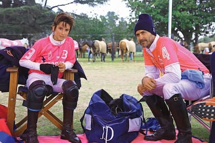 "Poroto" y Adolfo Cambiaso están a la espera de una solución para que empiece la temporada alta británica de polo.