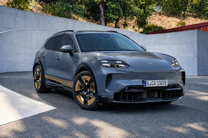 Porsche Cayenne Electric