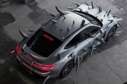 Porsche Taycan con espinas, bautizado Assassin