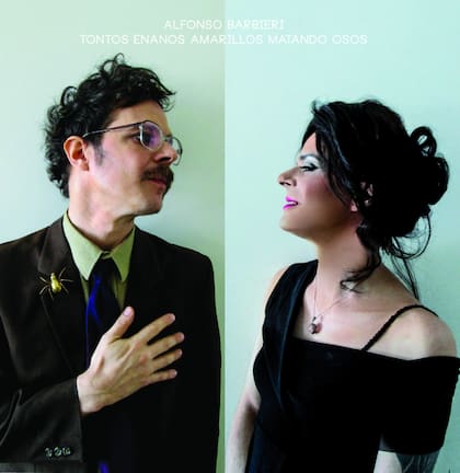 Portada del disco Tontos Enanos Amarillos Matando Osos