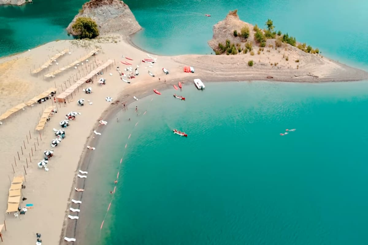 Portal del Atuel, una de las pequeñas playas