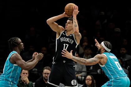 Porter anota 35 puntos en la victoria de los Nets 116-103 sobre los Hornets