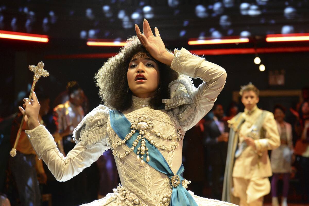 Pose, una nueva serie que llega a la pantalla chica