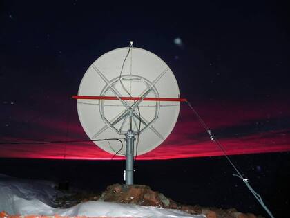 Postales del primer amanecer en la Base Belgrano II, desde abril