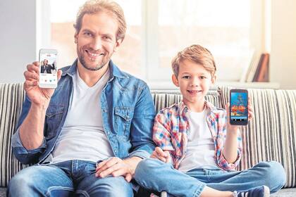 Potenciar el perfil paternal u ocultar esa faceta son las opciones que dividen aguas entre quienes buscan (re)encontrar el amor en las apps de citas