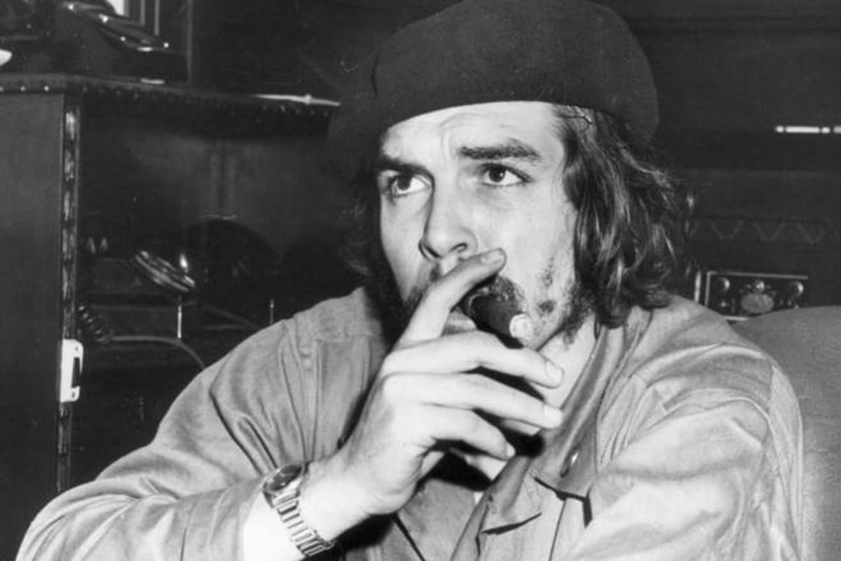 Praxíteles Vázquez, el escultor de la escultura del Che; Che Guevara; Chile; BBC; BBC MUNDO; Mundo; Libro Revolución de Juan Pablo Meneses; Ernesto Che Guevara