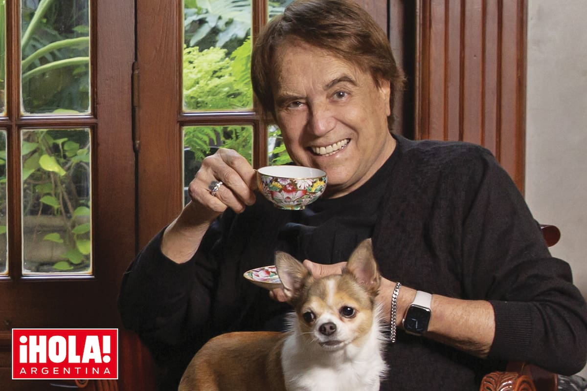 "Prefiero estar bien antes que tener todo el éxito del mundo", dice mientras posa con su chihuahua Margott.