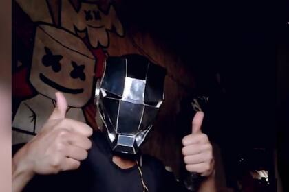 Prem Ningomba fabricó un traje en tamaño real de Iron Man