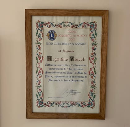 Premio y certificado de los sorrentinos