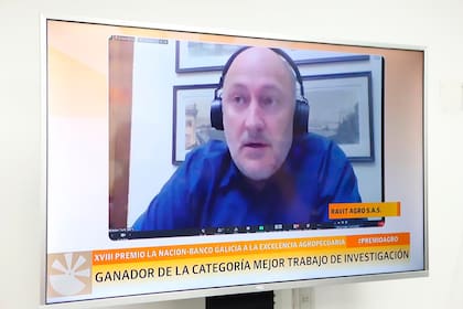 Esteban Tronfi, de Ravit. Premio Mejor Trabajo de Investigación