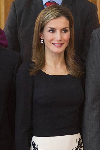Premios Princesa de Asturias 2014. Letizia lleva los mismo aros que ocho años después lució su hija mayor.