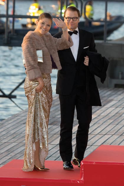 De las reinas de la nueva era, Victoria de Suecia es la mayor con 41 años. Está casada con Daniel Westling y tienen dos hijos Estela y Oscar.