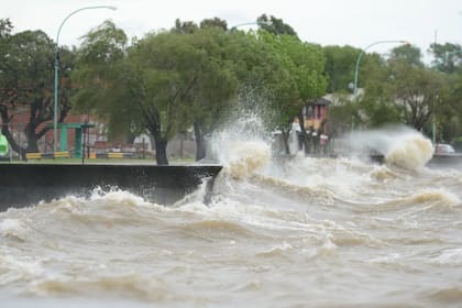 Preocupa la crecida en el Río de la Plata