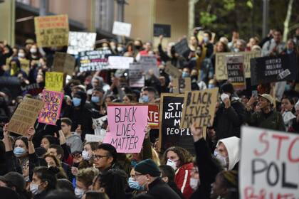 Preocupación en EE.UU debido a la aglomeración de gente en las protestas que reclaman por el asesinato de George Floyd