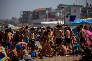 Covid-19: ¿Por qué ya no impactan las muertes diarias y se relajan los cuidados?