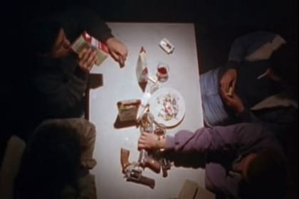 Vino, cigarrillos y armas: preparando un nuevo golpe.