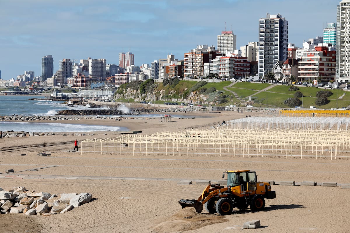 Preparativos en playas de la La Perla