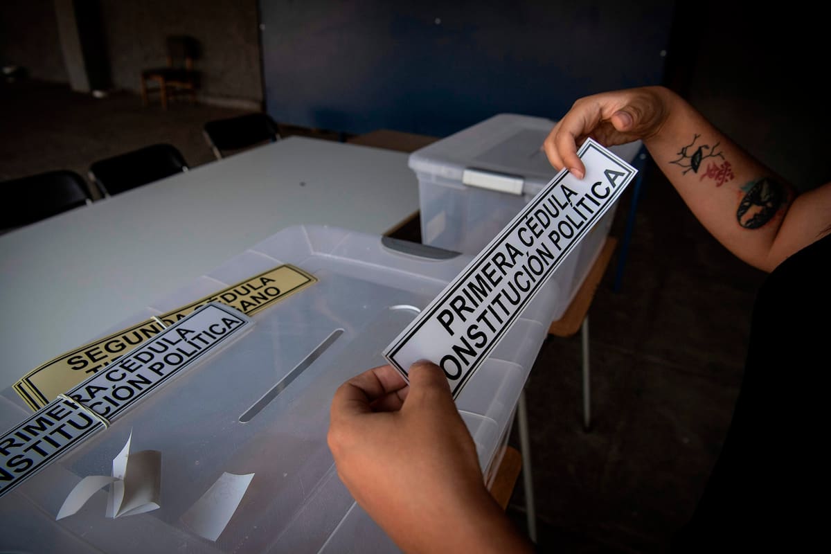 Preparativos por parte del Servicio Electoral de Chile para las votaciones del referendum constitucional