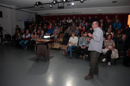 Presentación de la Fundación Patagonia Rural Sustentable en el Teatro Gran Cabral, Río Gallegos