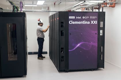 Presentaron la computadora Clementina XXI, que es la más potente de América Latina y estará al servicio de la ciencia y la tecnología nacionales