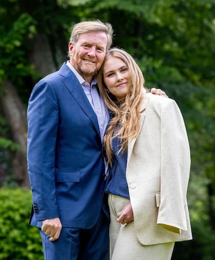 Presente y futuro de la corona neerlandesa: el rey Guillermo Alejandro y la princesa Amalia (Foto: Instagram @patrickvkatwijk)