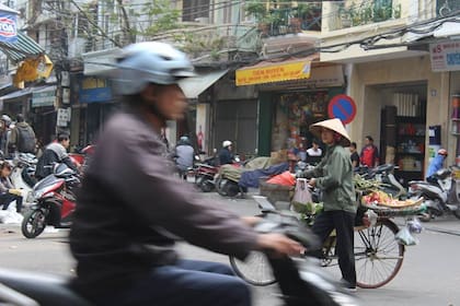 Presente y pasado se cruzan en cada esquina de Hanoi